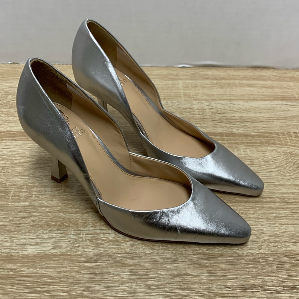 Vince Camuto, Silver pointed toe and tapered heel